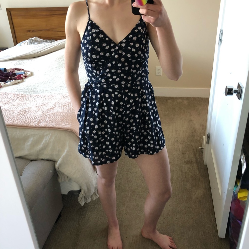 XS Abercrombie & Fitch floral jumper